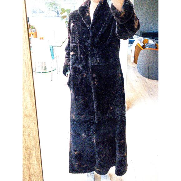 Olivieri Shearling Long Coat - Picture 2 of 12